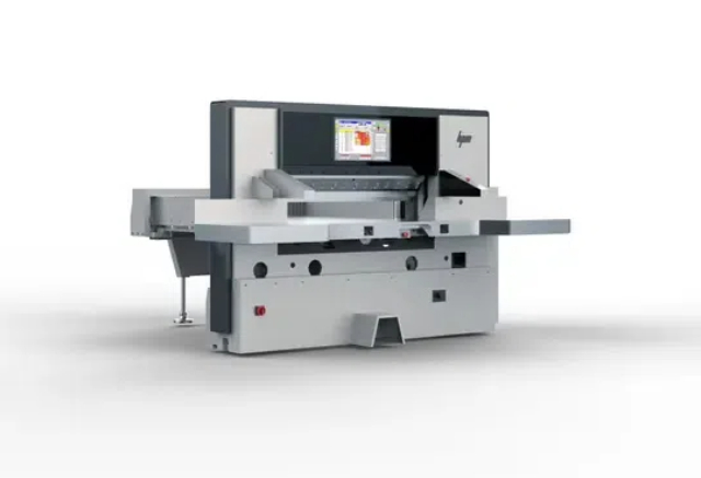 The Role of Paper Cutting Machines in The Crafting Industry: Enhancing Creativity And Precision